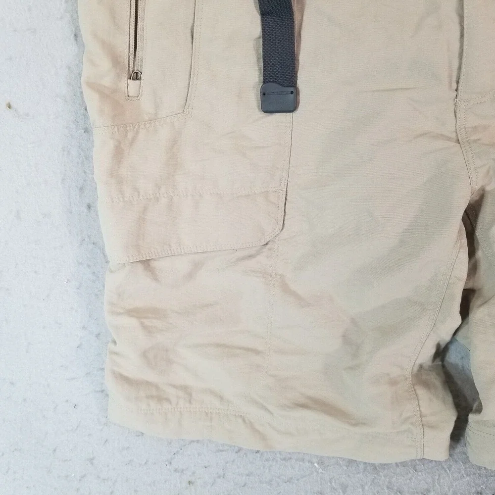 The North Face‎ cargo hiking shorts men's large beige Comfort waist outdoor